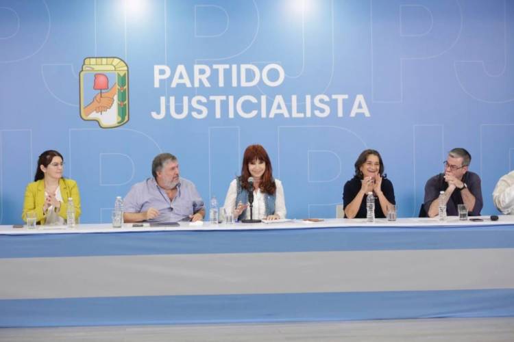 Cristina Kirchner puso en marcha el Partido Justicialista