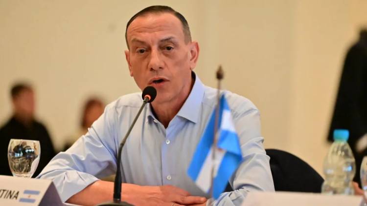  “Son dichos colonialistas e injerencistas”, sostuvo Arrieta ante las declaraciones del embajador de EEUU