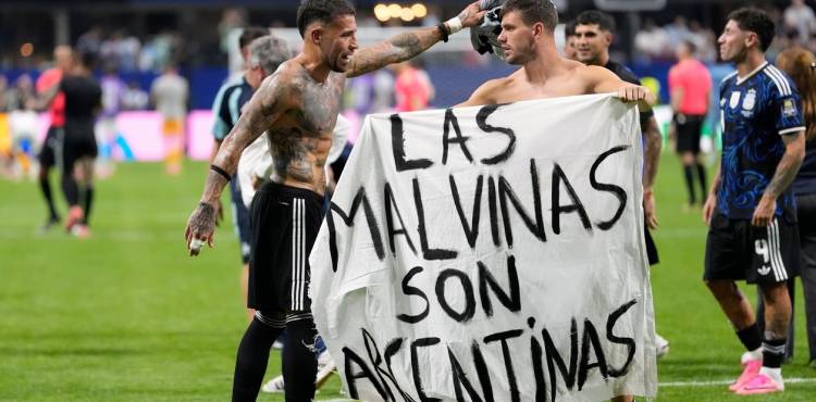 Argentina venció a Inglaterra y es finalista nuevamente
