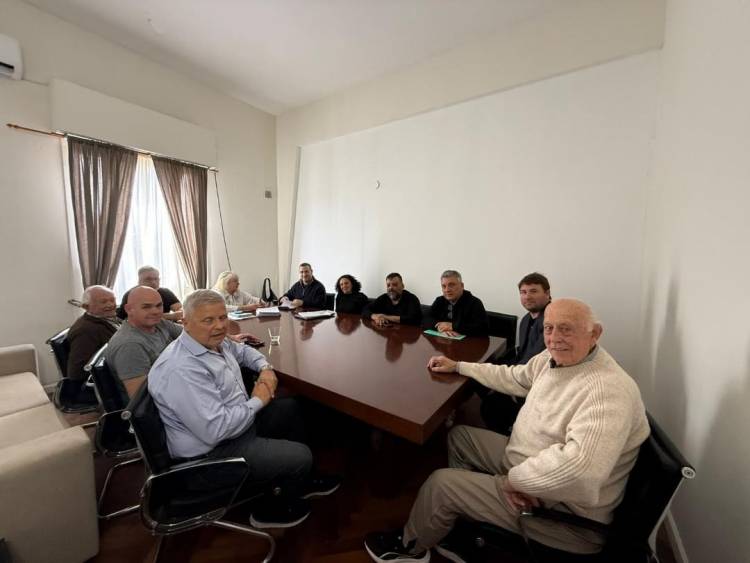 Firmaron acuerdo con la Cooperativa Carboni